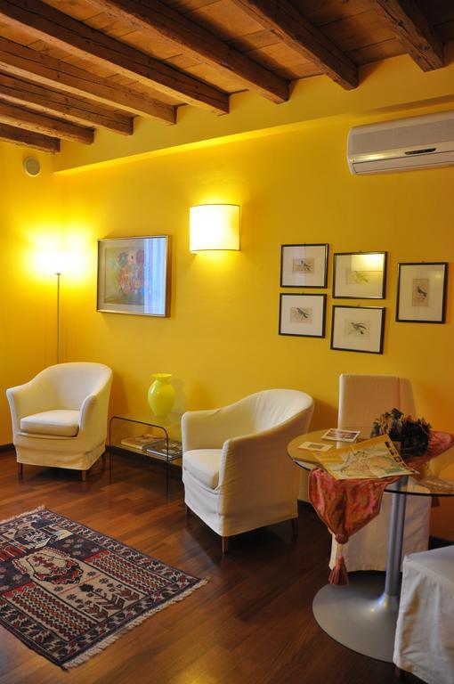 Piazza Nova Guest House Ferrara Room photo