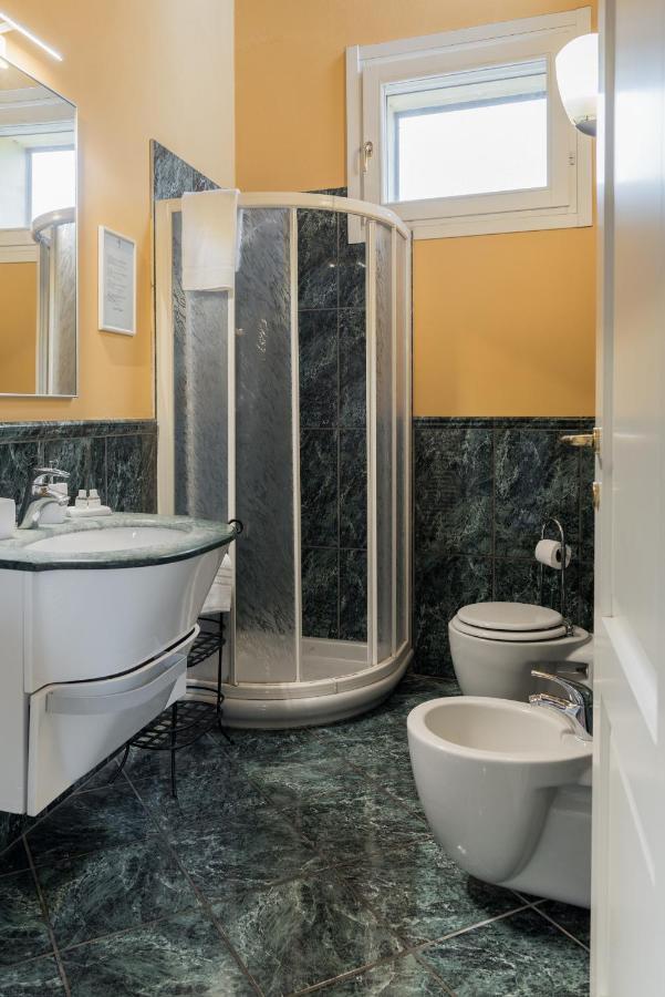 Piazza Nova Guest House Ferrara Exterior photo